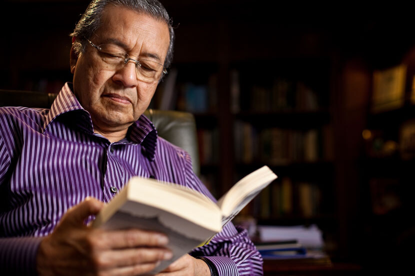OT Blog Mahathir reading